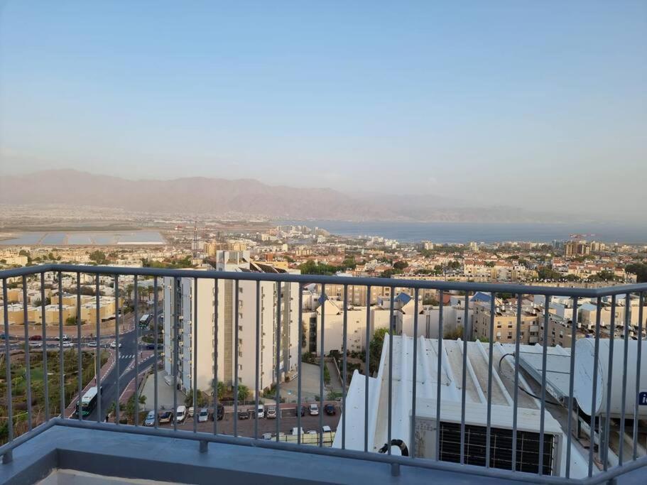 Apartament דירת זוּגַג מפנקת עם מרפסת משגעת ונוף למפרץ. Ejlat Zewnętrze zdjęcie